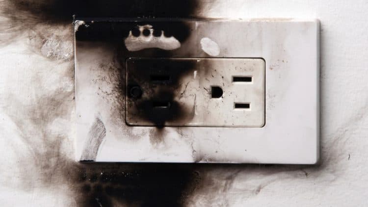 5 Common Electrical Faults in Homes & When to Call an Electrician